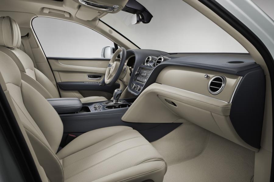 Интерьер Bentley Bentayga Hybrid 2018 года  (WW) (фото 20 из 45)